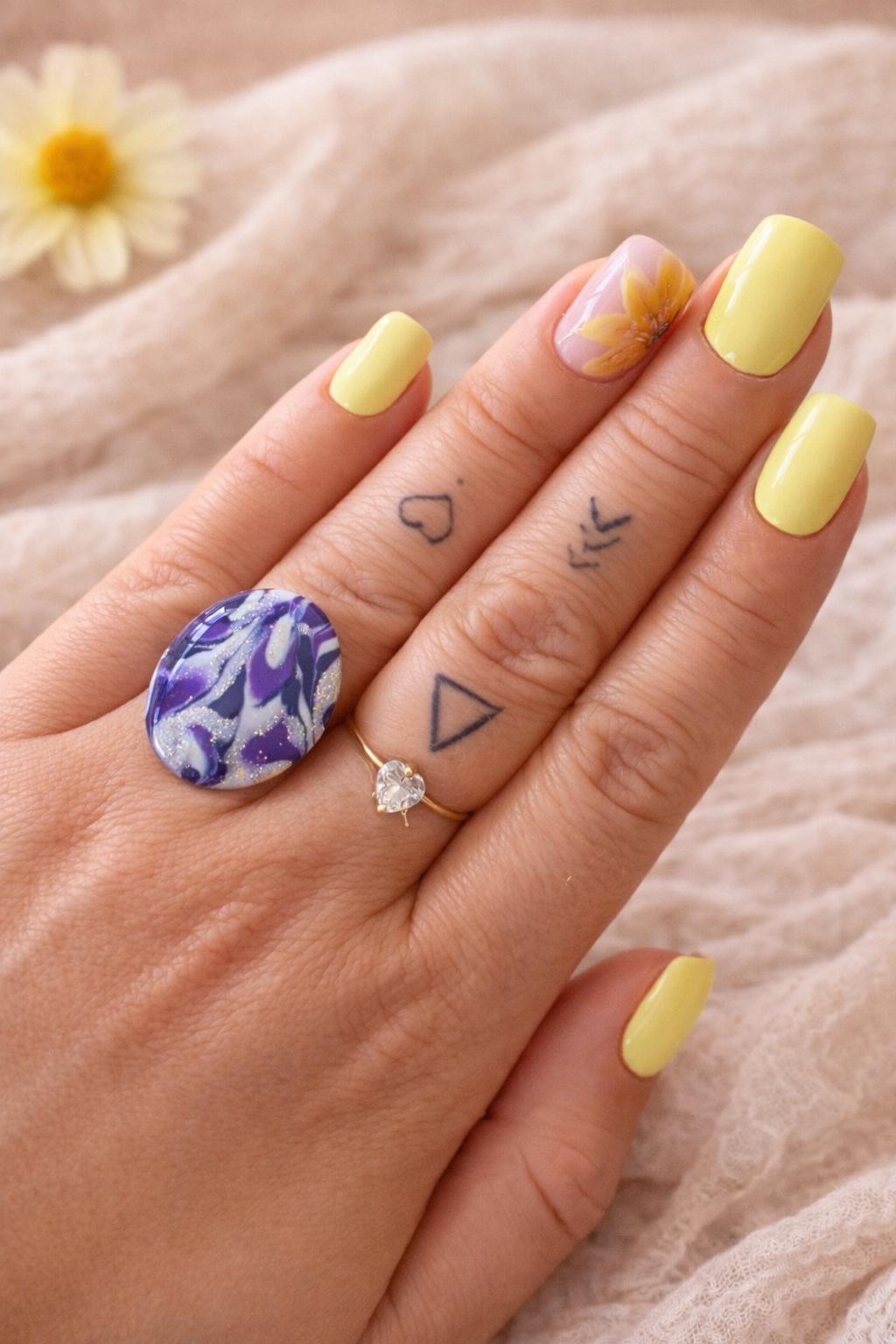 Bague mini « Ovale » marbré violet/beige
