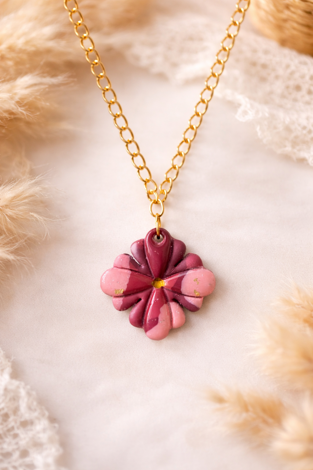 Collier « Tessa », marbré rose/doré