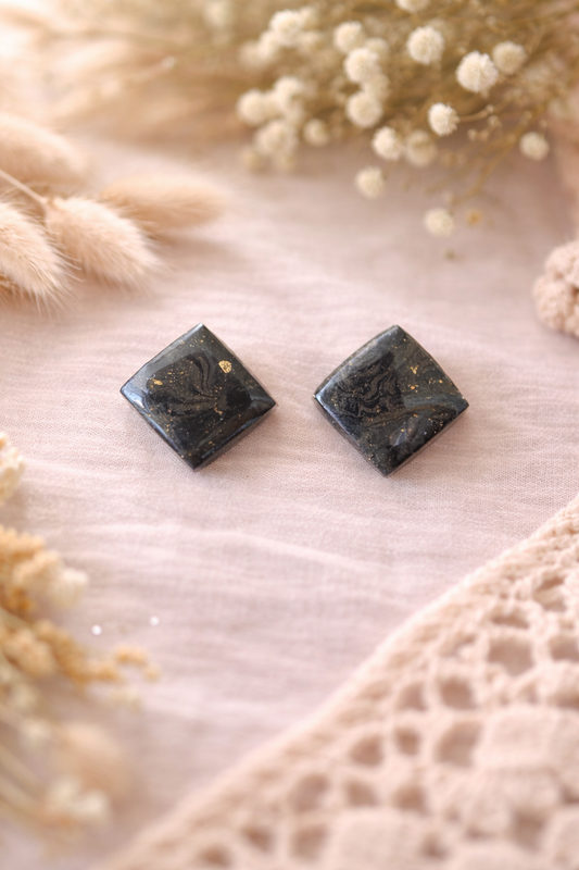Boucles d’oreilles « Carry » marron/noir